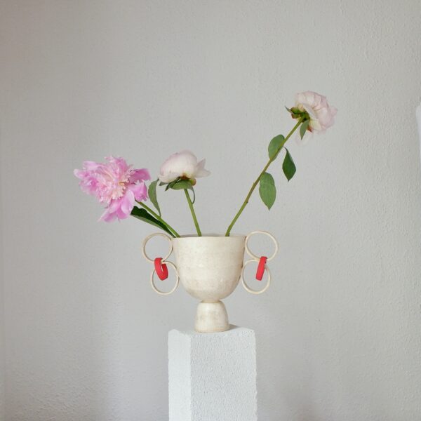 Ceramic Porcelain Ikebana Flower Goblet Vase with Flowers